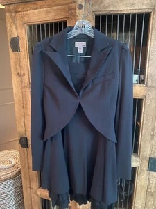 h&m skirt suit pinstripe, very stylish and cute! - Picture 1 of 7
