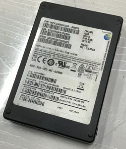 Samsung 400GB SAS 12Gb/s 2.5" Server SSD | MZILS400HCGR-000G3, PM1635 (1552) - Picture 1 of 5