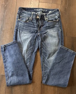Pantalones de mezclilla ajustados para mujer American Eagle Outfitters talla 4 AEO - Imagen 1 de 4