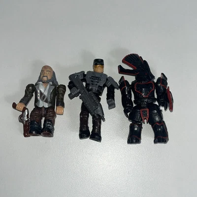 Lote de juguetes aleatorios para niños, juguetes, estatuillas, hombres, oficiales de policía, transformadores y asesinos Foto 1 de 4