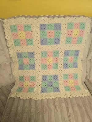 32" X 32" - Abuela Cuadrada Vintage Bebé Afgano/Manta - Marcada Abuela Hershey Foto 1 de 4