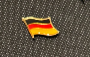 Vintage Military Pin GERMANY  Flag Pin  G5  German+ - Picture 1 of 1