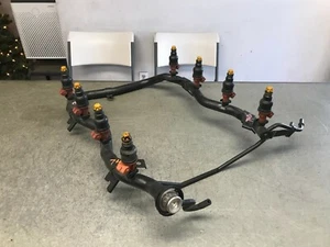 OEM BMW  E39 540i E38 740i 840i FUEL RAIL TUBE INJECTORS INJECTOR SET 1742177 - Picture 1 of 6