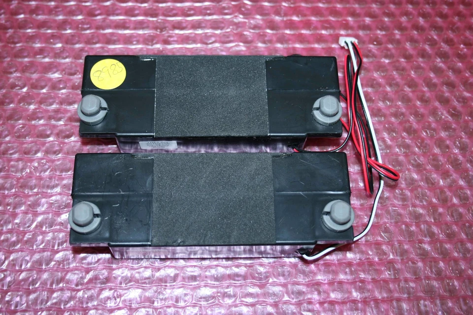 NEW HITACHI 55HK6100U SPEAKERS - 30102286 - 8 OHM 12.5W - Image 1 of 1