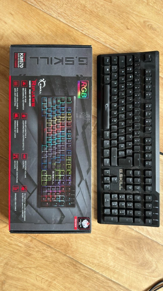 G.Skill mech. Tastatur KM570 MX, Cherry MX Red - Bild 1 von 1