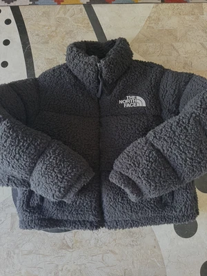 CHAQUETA CORTA SHERPA PUFFER NEGRA PLUMÓN RETRO NUPTSE 600 USADA EN EXCELENTE ESTADO M Foto 1 de 4