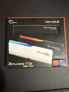 G.Skill Ripjaws M5 RGB DDR5 kit 32 GB: 2 x 16 GB DIMM F5-6000J3636F16GX2-RM5RK - Picture 1 of 4