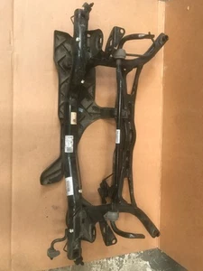 VOLKSWAGEN MK8 PETROL GOLF ♻️GENINE REAR AXLE 5H050039A - Picture 1 of 4