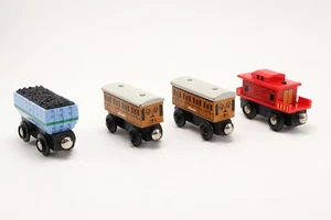 Vintage Lot of 3 Magnetic Thomas & Friends Train Cars, Coal, Annie (x2), Caboose - Picture 1 of 8