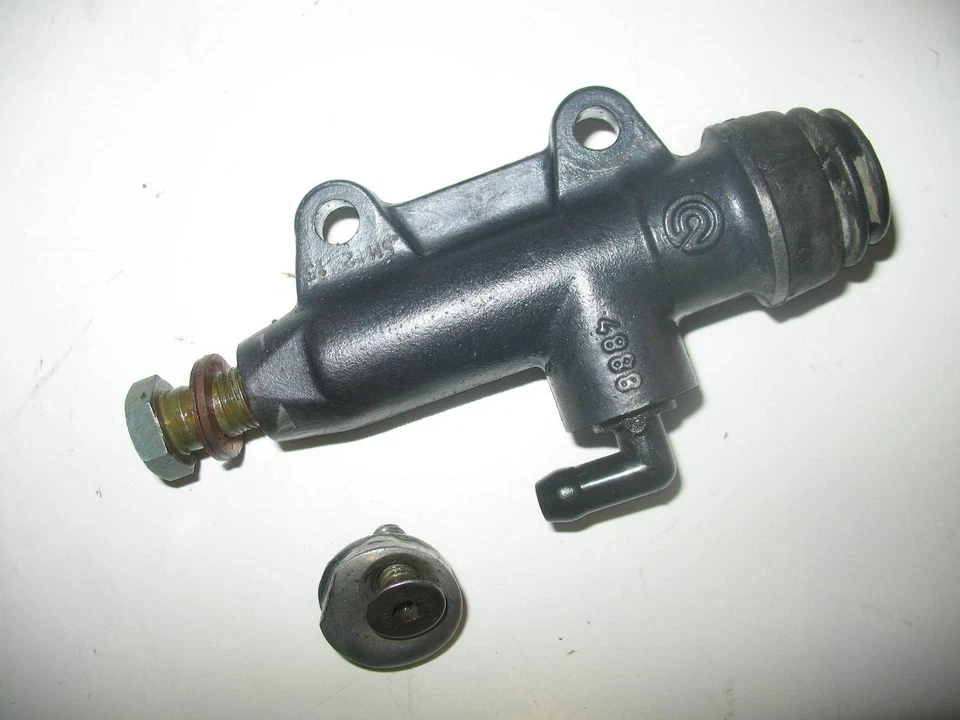 REAR BRAKE MASTER CYLINDER 1996 KTM 550MXC 550 MXC 1995 1994 CROSS COUNTRY 94 - Image 1 of 4