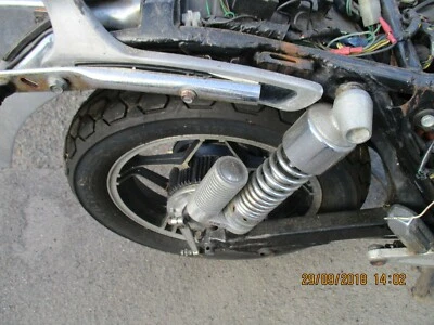 Honda Magna VF700C RC21 VF750C RC09: 2x amortiguadores amortiguadores originales TRASEROS Foto 1 de 4