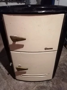 Schöner alter Ofen von Südring Allesbrenner Holzofen Kohleofen antik emailliert - Bild 1 von 9