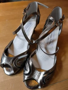 Werner Kern **Tanzschuhe**Neu**Gr.2,5 - Bild 1 von 3