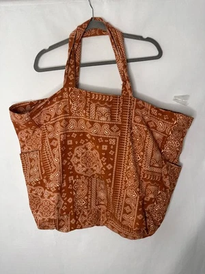Bolso de Mano Bandana Teñido Vegetal Free People Marrón Lona Compras Fin de Semana Grande Foto 1 de 4