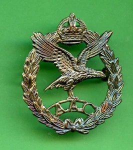 Army Air Corps Kings Crown Cap Badge - Picture 1 of 2