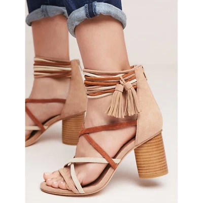 Usadas en Excelente Condición *Jeffrey Campbell* Sandalias para Mujer "Despina" Tri-Color con Tirantes Borlas 8.5 Foto 1 de 4