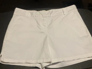 Ann Taylor White LOFT Riviera Shorts - Size 10 - Picture 1 of 4