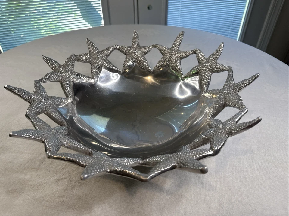 Mariposa 16” Starfish salad Bowl - Image 1 of 4