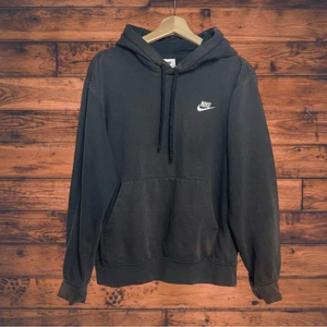 Sudadera pulóver con capucha negra pequeña Nike - Imagen 1 de 9