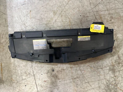 2009 庞蒂亚克 G6 前盖上部安装闩锁盖 R104 — 第 1/3 张图片