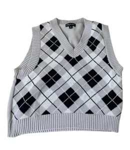 Cute Womens Plaid Argyle Sweater Vest Gray Black XL Sleeveless V Neck Indie - Picture 1 of 5