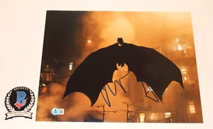 CHRISTIAN BALE SIGNED THE DARK KNIGHT 11x14 MOVIE PHOTO BECKETT COA BATMAN WINGS - Picture 1 of 3