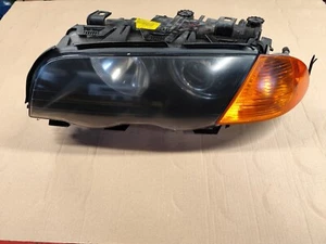 PHARE AVANT GAUCHE XENON BMW E46 BERLINE 320D 136CV PH1 6902759 / 0301089275 - Picture 1 of 12