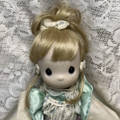 Muñeca Bisque Porcelana Primavera Temporadas Precious Moments 408786 Enesco 1990 Foto 1 de 4