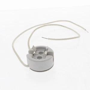 Leviton 557 White Porcelain Lampholder for Metal Halide Lamps with G12 Base 5KV - Picture 1 of 6