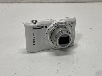 Samsung WB35F 16.2MP Compact Digital Camera - Image 1 of 4