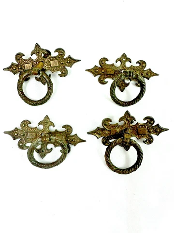 Vtg/Antique? Brass Drawer Pulls Rings W/Hammered Fleur De Lis Backplate #200 (4) Cover