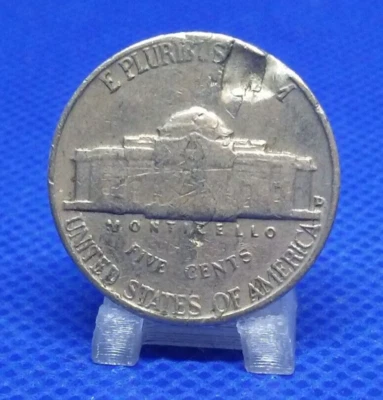 1959 D Jefferson Nickel Mint Error - Lamination Cracking/Loss - Image 1 of 2