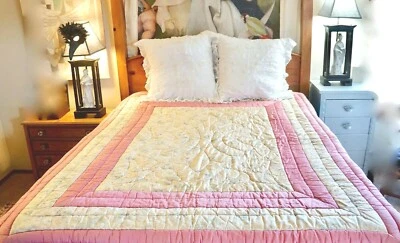 Vtg AS IS Cotton Sateen Coverlet Quilt Wool Filled Pink & Beige Floral 66" x 80" - Image 1 of 4