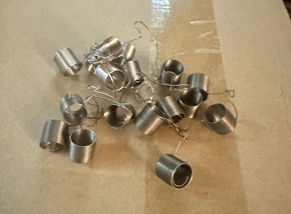 Muelle de retorno de tensión para máquina de bordar Melco EMC/EMT 007559-01 Foto 1 de 1