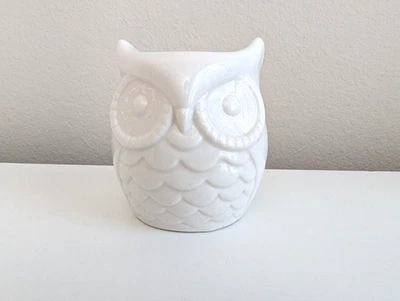 Yankee Candle owl candle holder white ceramic 3.75” tealight votive - Image 1 of 4
