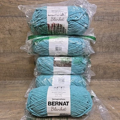 Manta Bernat 5 madejas hilo súper voluminoso 5,3 oz 150 g 108 yds calibre 6 verde azulado claro Foto 1 de 3