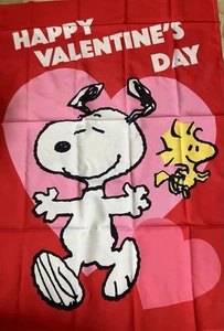 Snoopy Charlie Brown Peanuts Gang HAPPY VALENTINES DAY Large 28X 40” AppliqueNIP - Picture 1 of 1