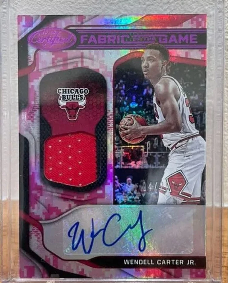 2019-20 Panini Fabric On The Game Wendell Carter Jr. Bulls Patch Auto /25 #FG-WC - Image 1 of 4