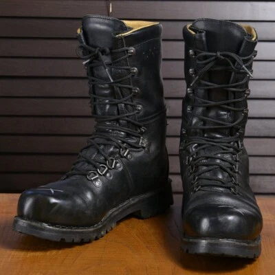 Heavy Duty Austrian Army Black Warm Mens Boots - Image 1 of 4