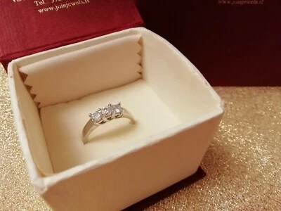 Anello Trilogy Argento 925 Rodiato Zirconi Idea Regalo Donna Fidanzamento - Immagine 1 di 4