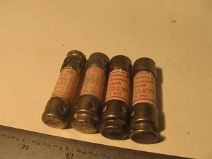 4 Stück Gould Shawmut Trionic TR10R 10A 250V Sicherungen Zeitverzögerung Dual Element NOS(41) - Bild 1 von 2