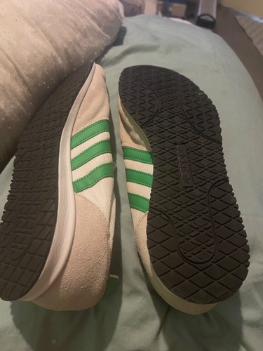 nuove scarpe da ginnastica adidas taglia 10 uk