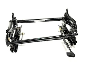 W203 Mercedes 2007 C230 OEM PASSENGER RIGHT FRONT SEAT TRACK FRAME - Picture 1 of 7