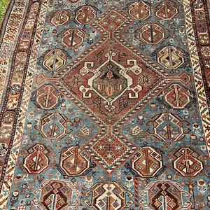 Antique Persiann Bakhtiar hand knotted lambs wool 205 X 115cm - Picture 1 of 9