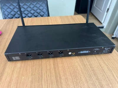 Chord QU4 Wireless Microphone System Unit   -  863 MHz - Image 1 of 4