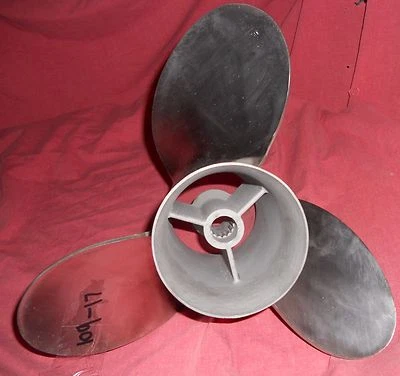 Quicksilver Mirage Solid Hub 15 1/4 x 19 Stainless Steel Propeller (109-17) - Image 1 of 2