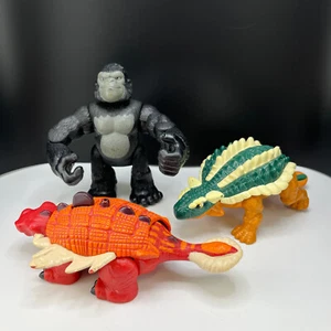 F P Mattel Lot of 3 Imaginext 2 Ankylosaurus Moving Club Tail & 1 Jungle Gorilla - Picture 1 of 23