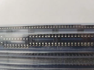 (476-PCS) IC Socket, 18 Pin ECONOMY TIN, TE Connectivity / AMP, 1-390261-5 - Picture 1 of 3