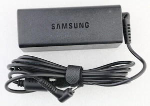 Genuine AC Adapter Charger For Samsung Chromebook 5 XE500C21-H02US XE500C21H04US - Picture 1 of 7