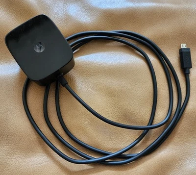 Cargador de pared para teléfono celular Motorola Turbo Power 25 - Modelo 5025KU1200215 Foto 1 de 3